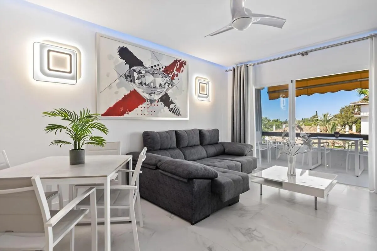 Apartment Fabulous One Bedroom Flat With Pool At The Golden Mile Marbella